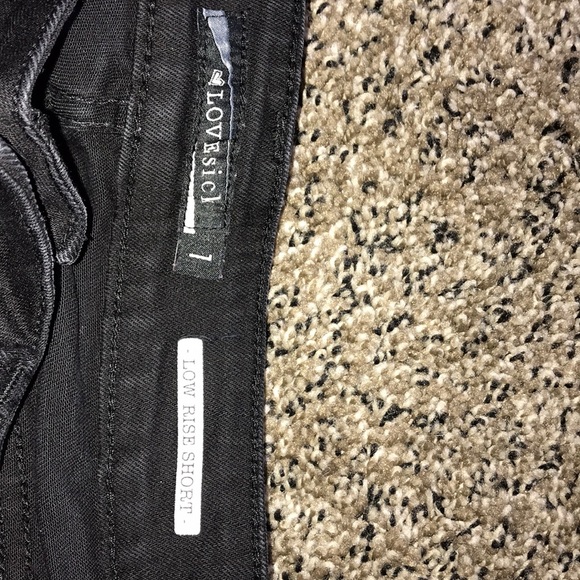 hot topic jean shorts - Picture 2 of 6